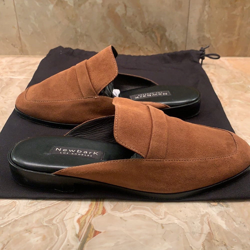 - Newbark Los Angeles suede leather mules